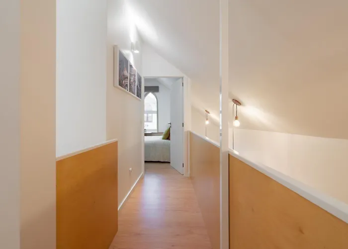 Host Wise - Duplex House - Terrace