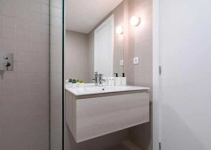 Host Wise - Duplex House - Terrace *