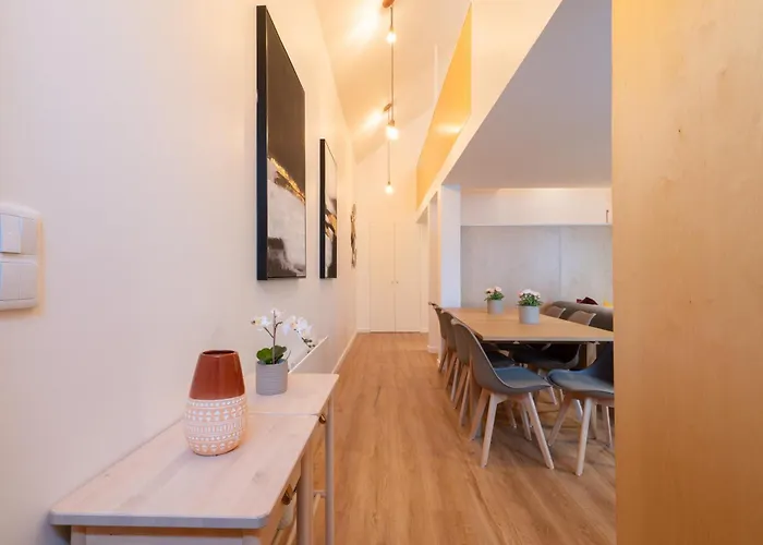 Host Wise - Duplex House - Terrace